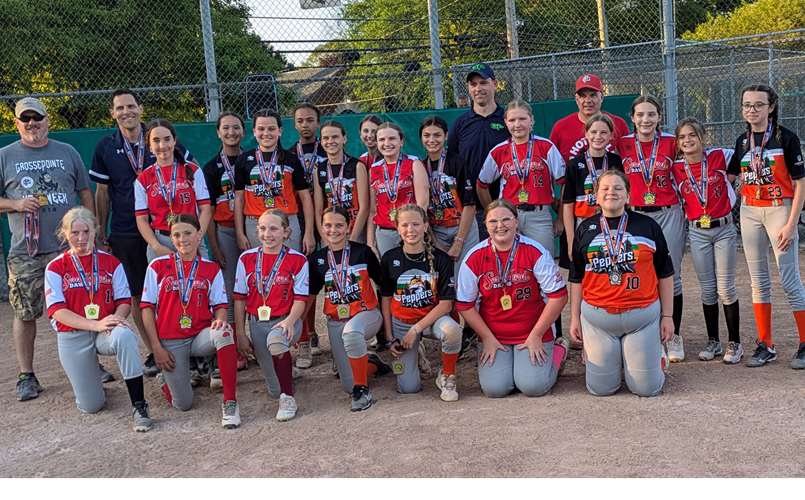 Majors 2025 1st place Dawgs and 2nd place Peppers